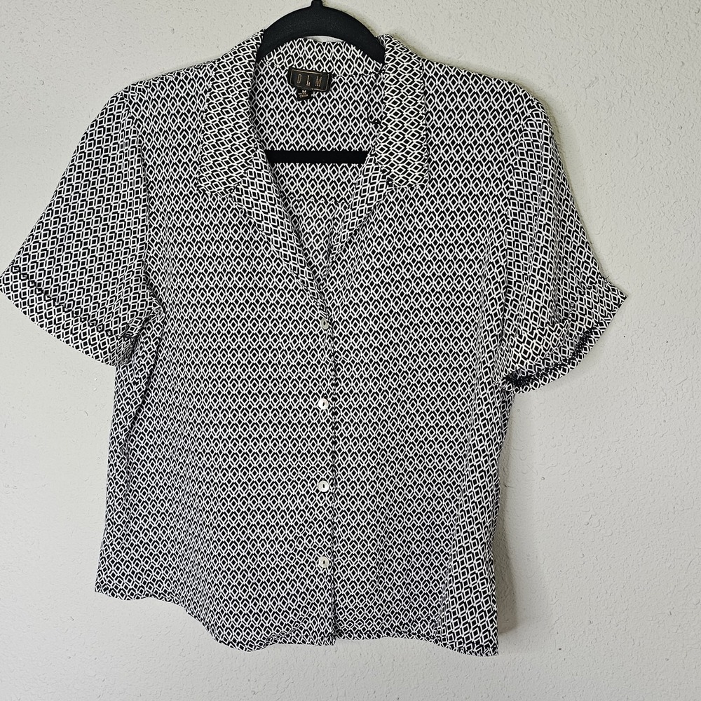 OLM Womens Black White Geometric Diamond Print Short Sleeve Button Down Shirt M